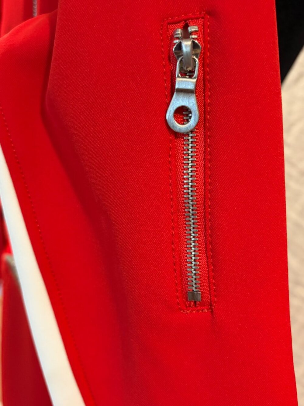 Cordova belted red one-piece ski suit (size S) - Picture 7 of 9